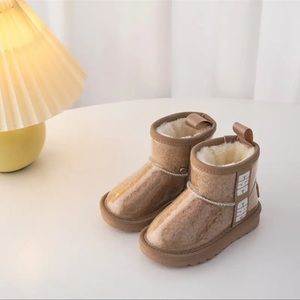 Warm shoes for kids